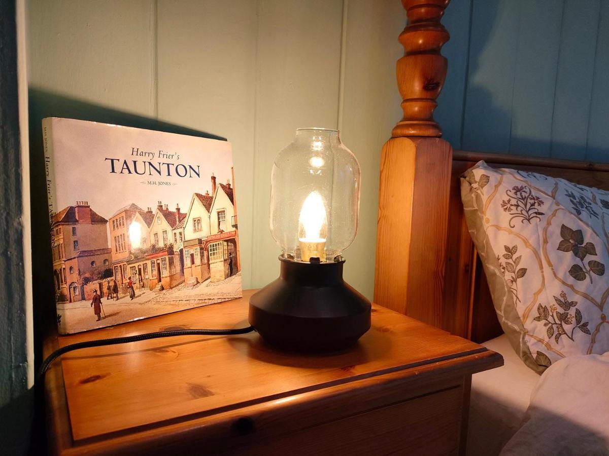 Stunning 2-bed Listed In Taunton's Historic Centre Taunton